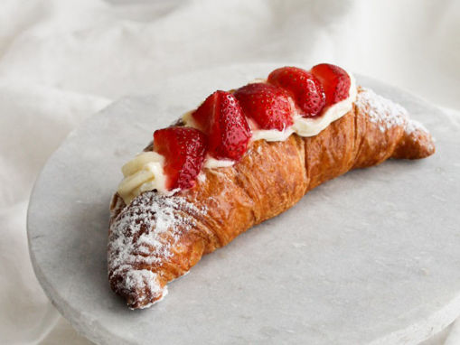 Aardbeien croissant - per stuk